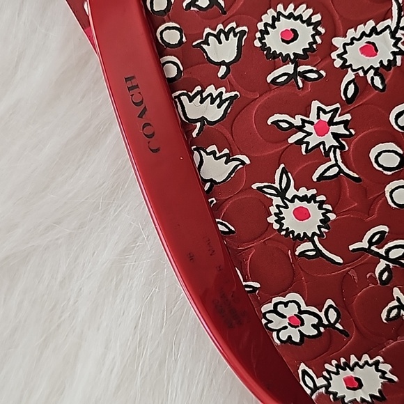 EUC Coach Abbigail flip flops - Picture 5 of 7